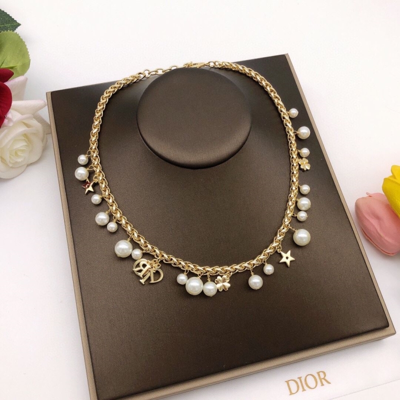 chr1st1an D10r necklaces